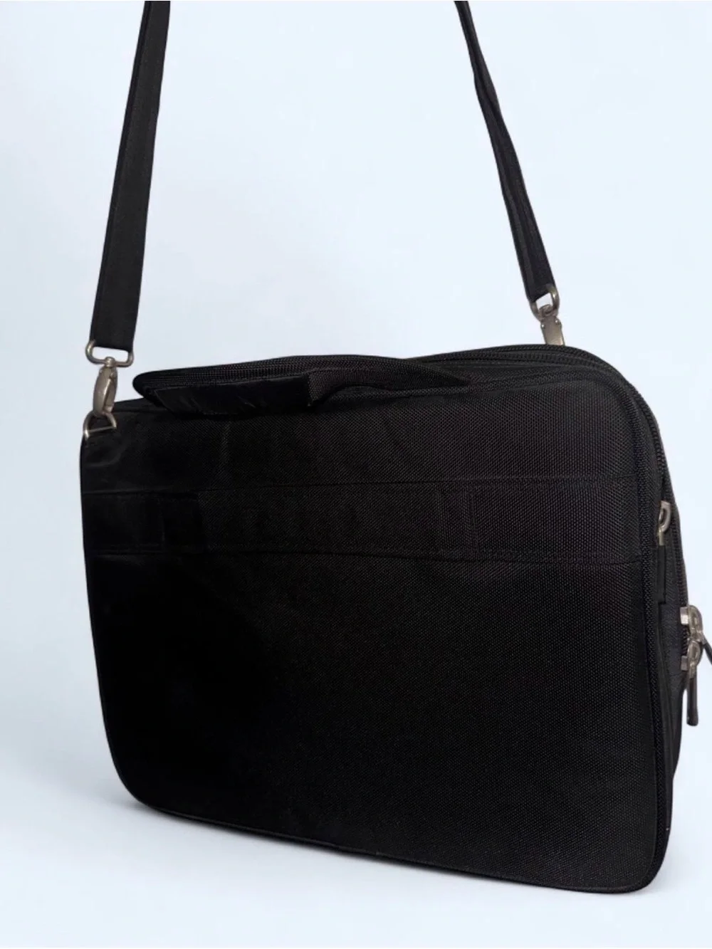 Brenthaven Black Laptop Briefcase with Shoulder Strap